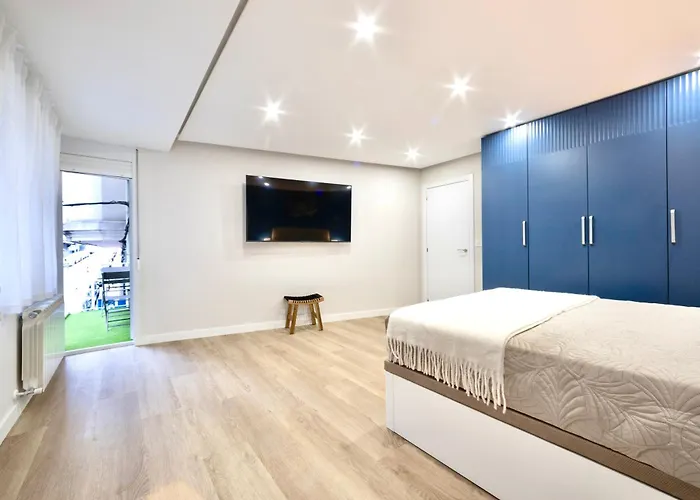 Train Station By Collection Appartement